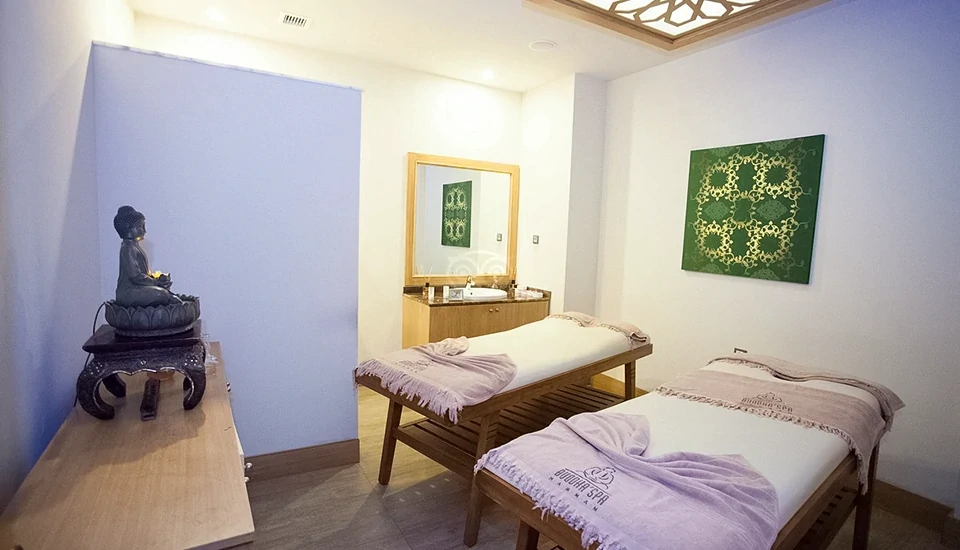 هتل گرند یازیجی کلاب مارماریس پالاس